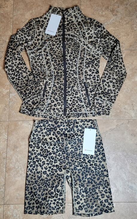 lululemon athletica Pants - Lululemon Sz 10 Animal Print Defined Jacket Shorts Brown Leopard Set Activewear